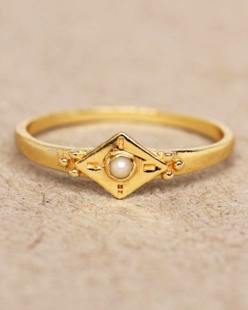 Ring horizontal diamond with stone