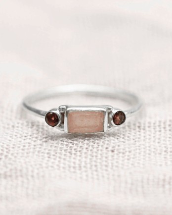 Ring rectangle 2mm stone