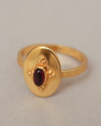 H- ring size 54 15x10 old timer garnet gold plated