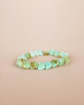 D - Bracelet green opal hearts on elastic HT