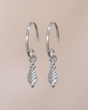 D - Earring Adoré hanging leaf D - Earring Adoré hanging leaf