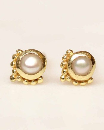 DD - earring stud etnic pearl gold plated