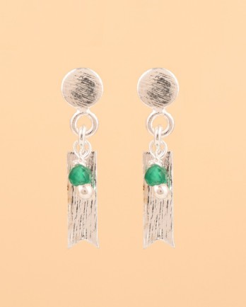 Earring stud coin with flag shape  and gemstone bead