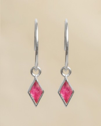 EE - Earring hanging Hmong stone 3x6mm diamond