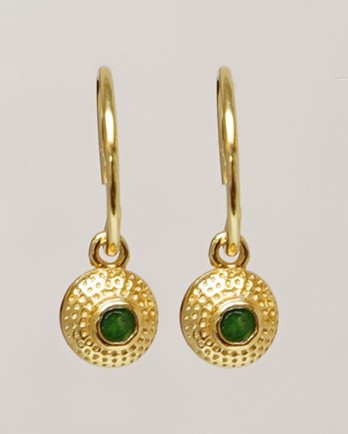 EE - Earrings pendant hammered circle with green zed 2mm