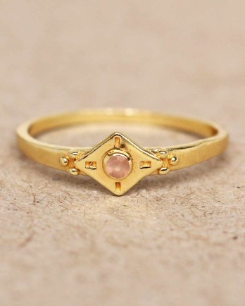 EE-ring size 56 peach moonstone horizontal diamond with ston