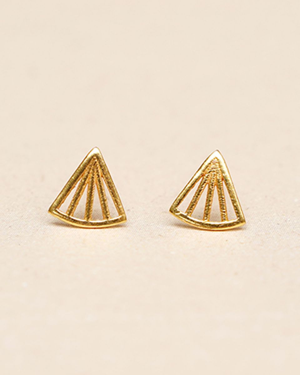 dd earring stud 5mm wave gold plated