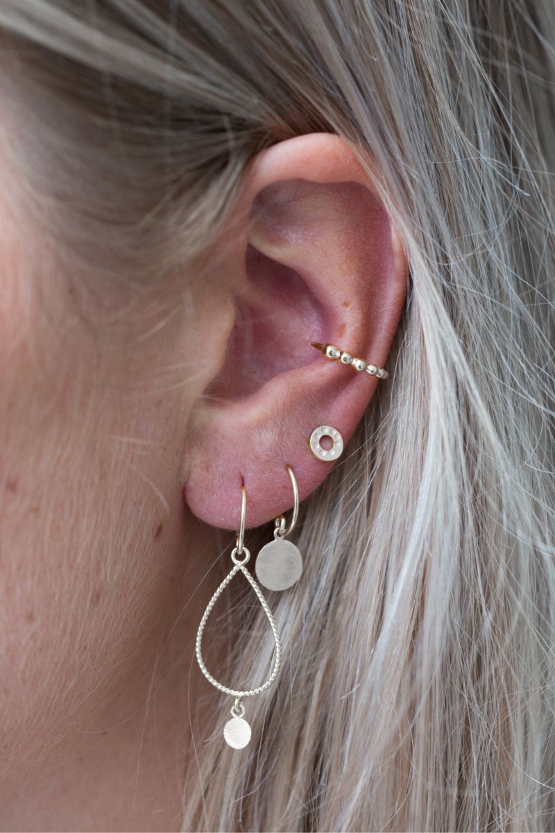 earring stud circle hammered