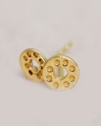 D - Earring stud circle hammered gold plated