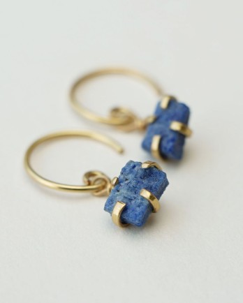 EE - Earring hanging plain chunk lapis lazuli g.pl