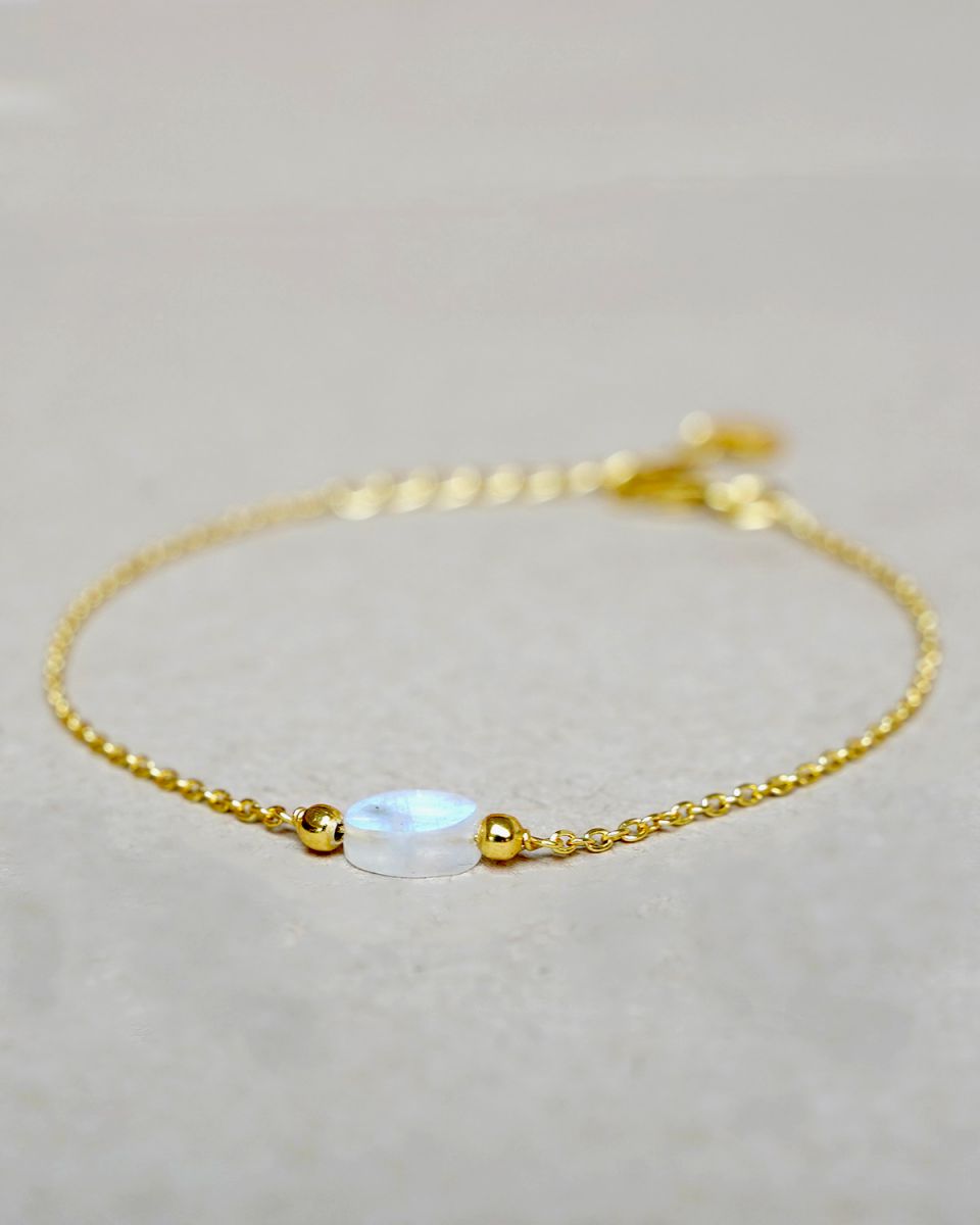 ff bracelet white moonstone drop gold plated