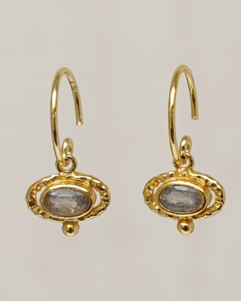 F-Earrings pendant hammered oval with labradorite gld.pltd.