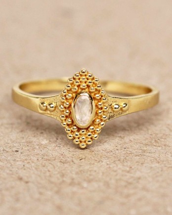 F- ring size 56 white moonstone with dots gold plated