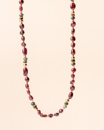 G - Collier with G - Collier with