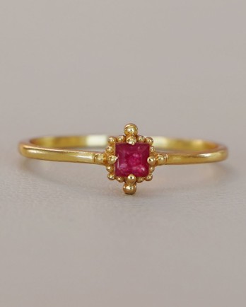 G - Ring Adelise size 52 square 3mm dark ruby g.pl