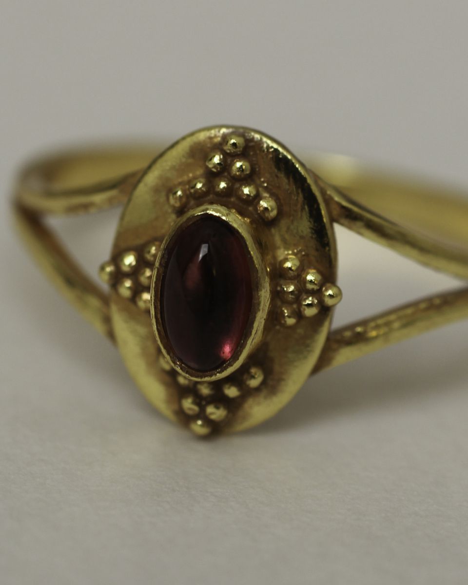 g ring size 54 12x8 old timer garnet gold plated