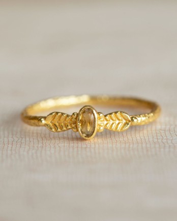 GG - Ring Adoré size 56 oval citrine with leaves g.pl. GG - Ring Adoré size 56 oval citrine with leaves g.pl.