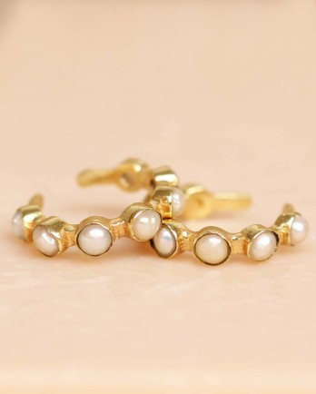 HH - earcuff white pearl seven stones gold plated