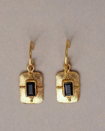 HH - earring 12x8 tablet gem black agate gold plated