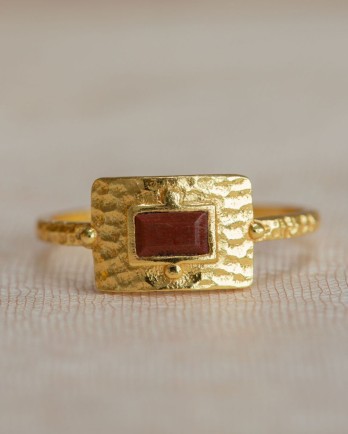 I - Ring Alma size 52 rectangle 3x5mm red jasper g.pl. I - Ring Alma size 52 rectangle 3x5mm red jasper g.pl.
