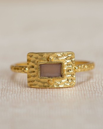 I - Ring Alma size 56 rectangle 3x5mm peach m.st. g.pl. I - Ring Alma size 56 rectangle 3x5mm peach m.st. g.pl.