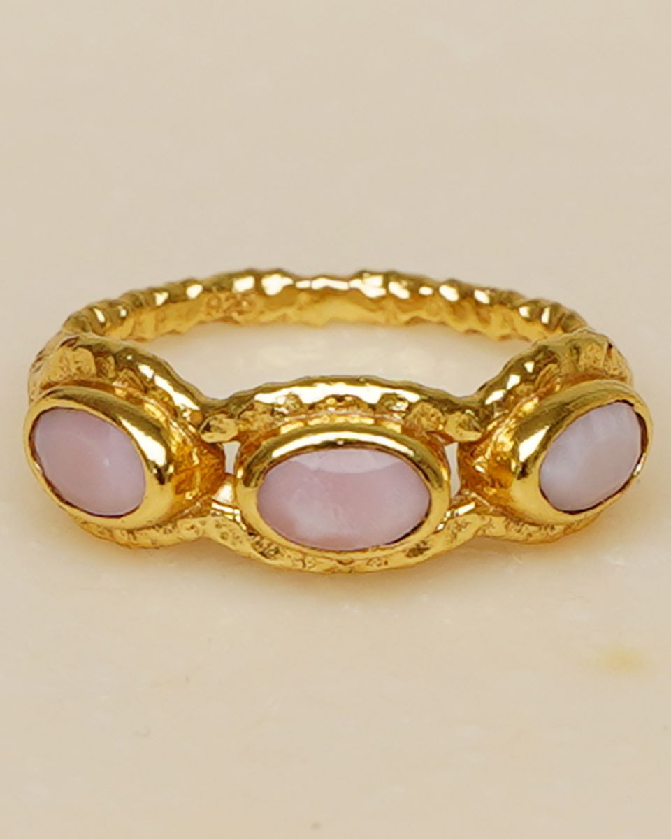 ii ring size 50 hammered3 pink opal stones gldpltd