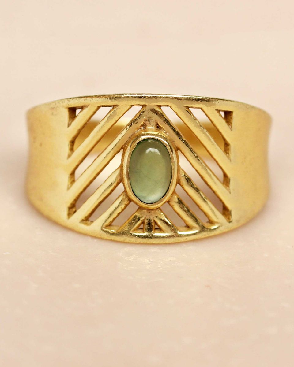 ii ring size 56 nefrite oval stone open lines gold plated