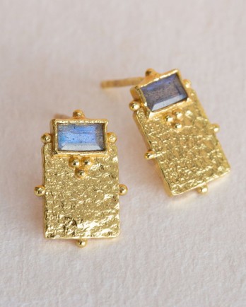 KK - Earring Alma stud rectangle 3x5mm labradorite g.pl. KK - Earring Alma stud rectangle 3x5mm labradorite g.pl.