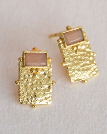 KK - Earring Alma stud rectangle 3x5mm peach m.st. g.pl KK - Earring Alma stud rectangle 3x5mm peach m.st. g.pl