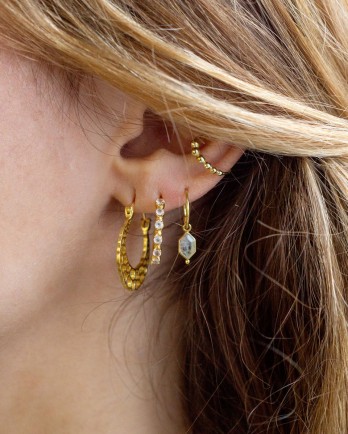 M - earring full of white moonstone gold plated